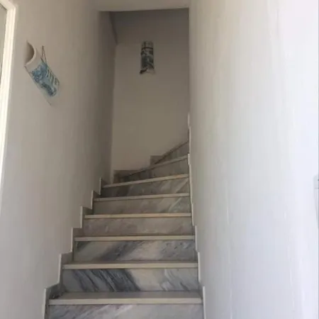 Thetownsquareapartment Malesina