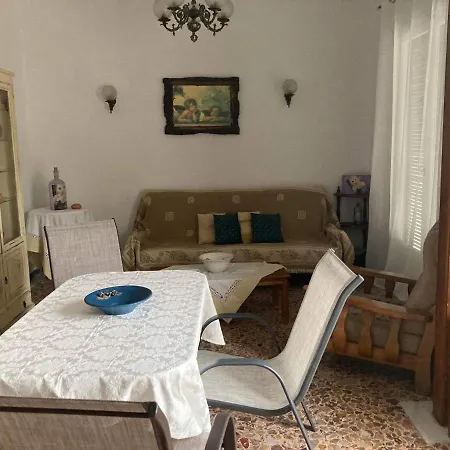 Thetownsquareapartment * Malesina